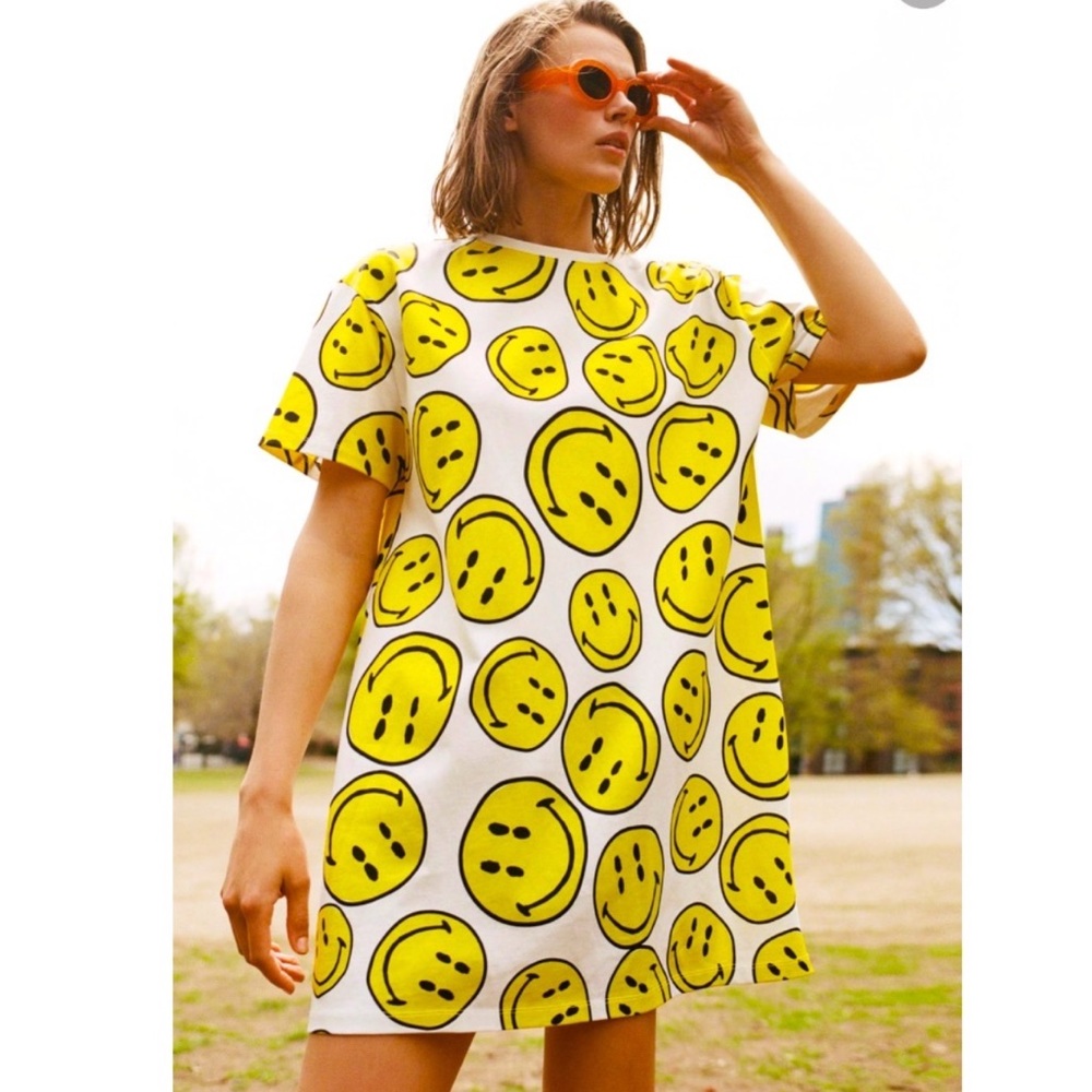 ZARA SMALEY HAPPY FACE COLLECTION DRESS bloggers favorite - Picture 3 of 7